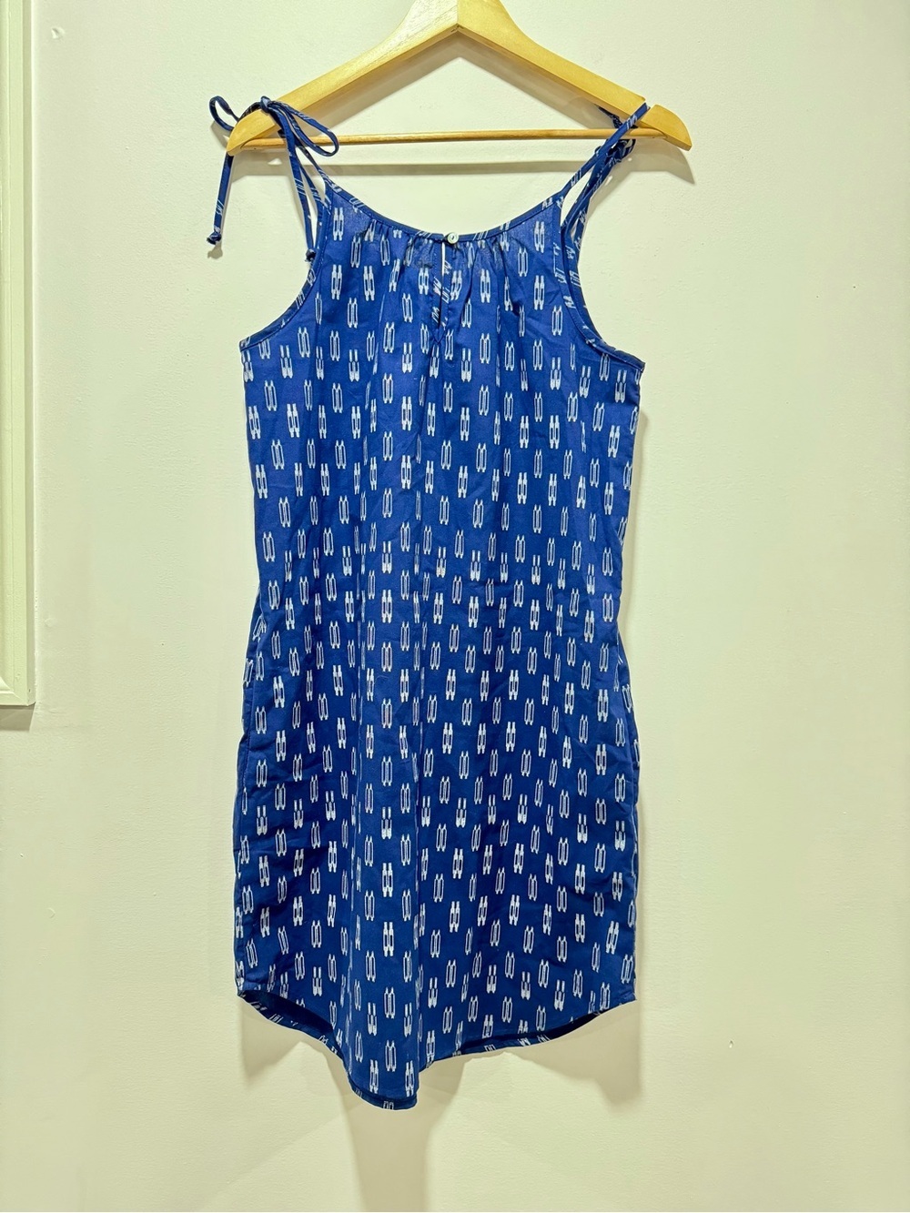 Beach Lunch Lounge Steffie‎ Mini Dress Blue Ikat Tie Shoulder NWT Size S - Picture 2 of 6